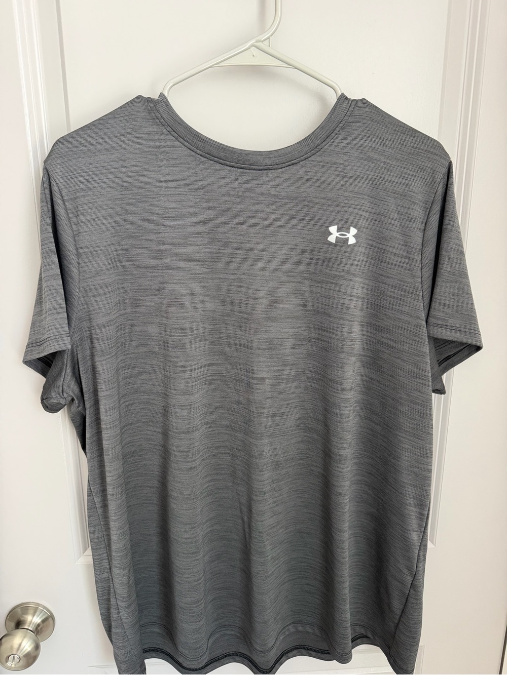 Under Armour Men’s Heather Gray Athletic Short Sleeve Tee XL